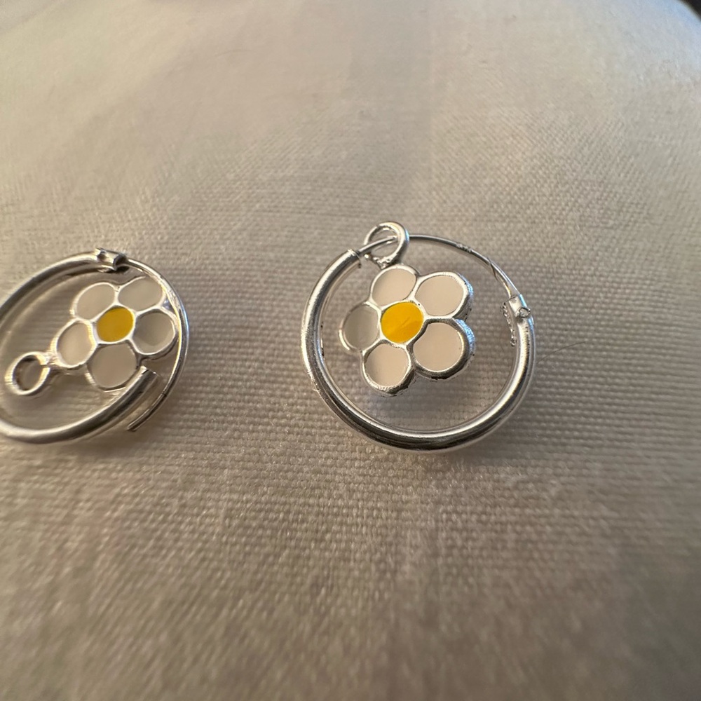 Brand new daisy hoop earrings